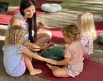 Yoga & Mindfulness for Kids - Maternidad Cósmica