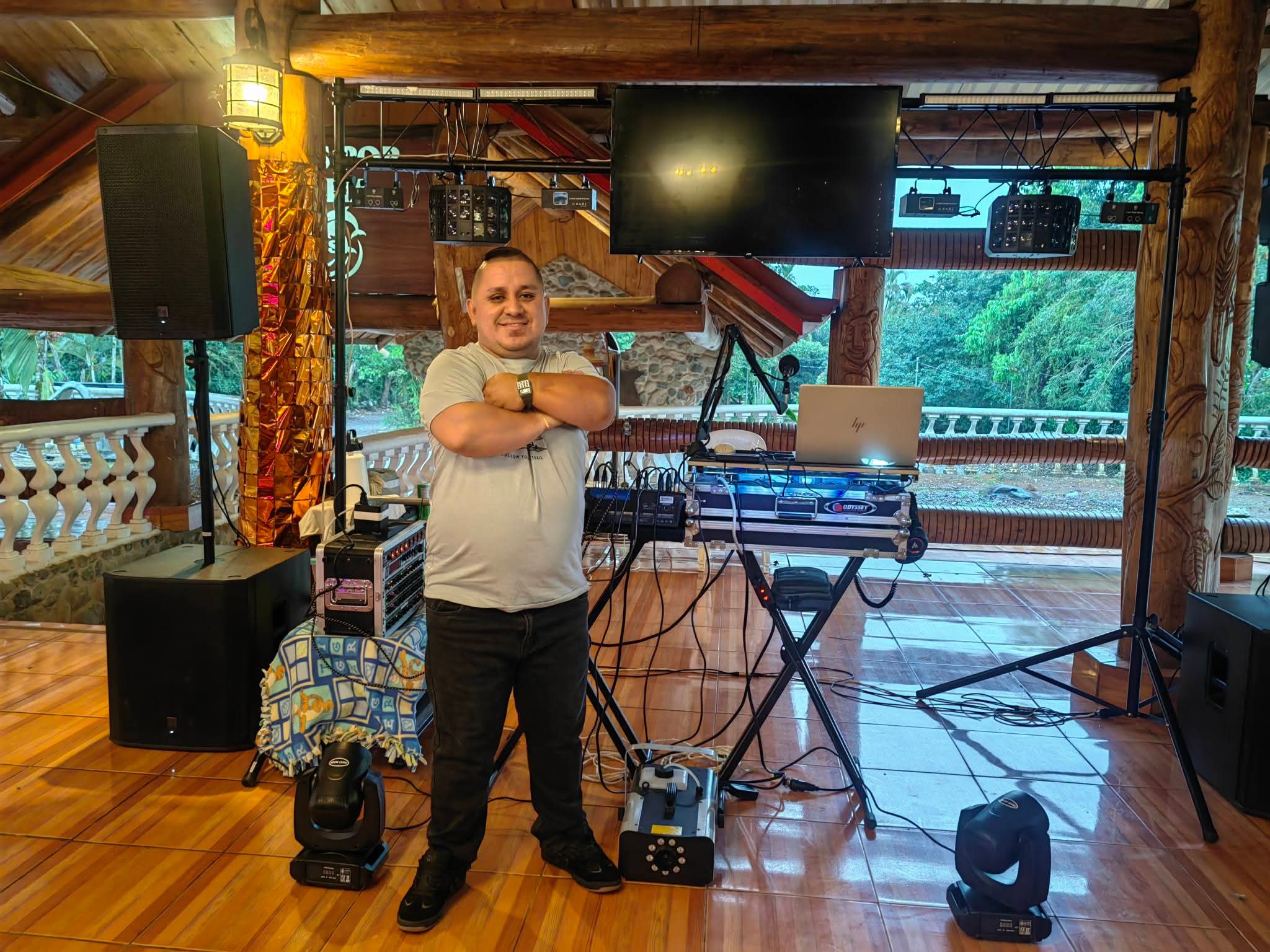 Perifoneo y Sonido DJ Cesar Los Profesionales
