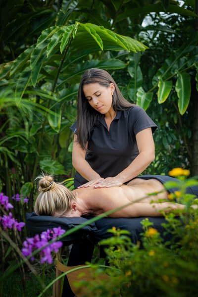 LumineScent Spa Services