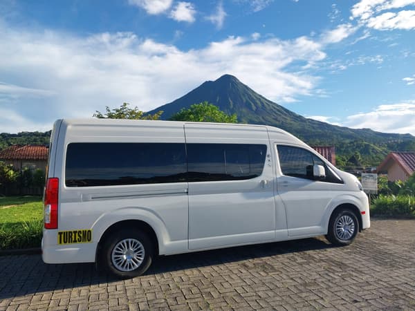 TAKE A TRIP COSTA RICA