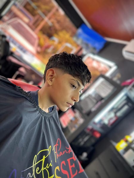 Corte de cabello de hombre y niños