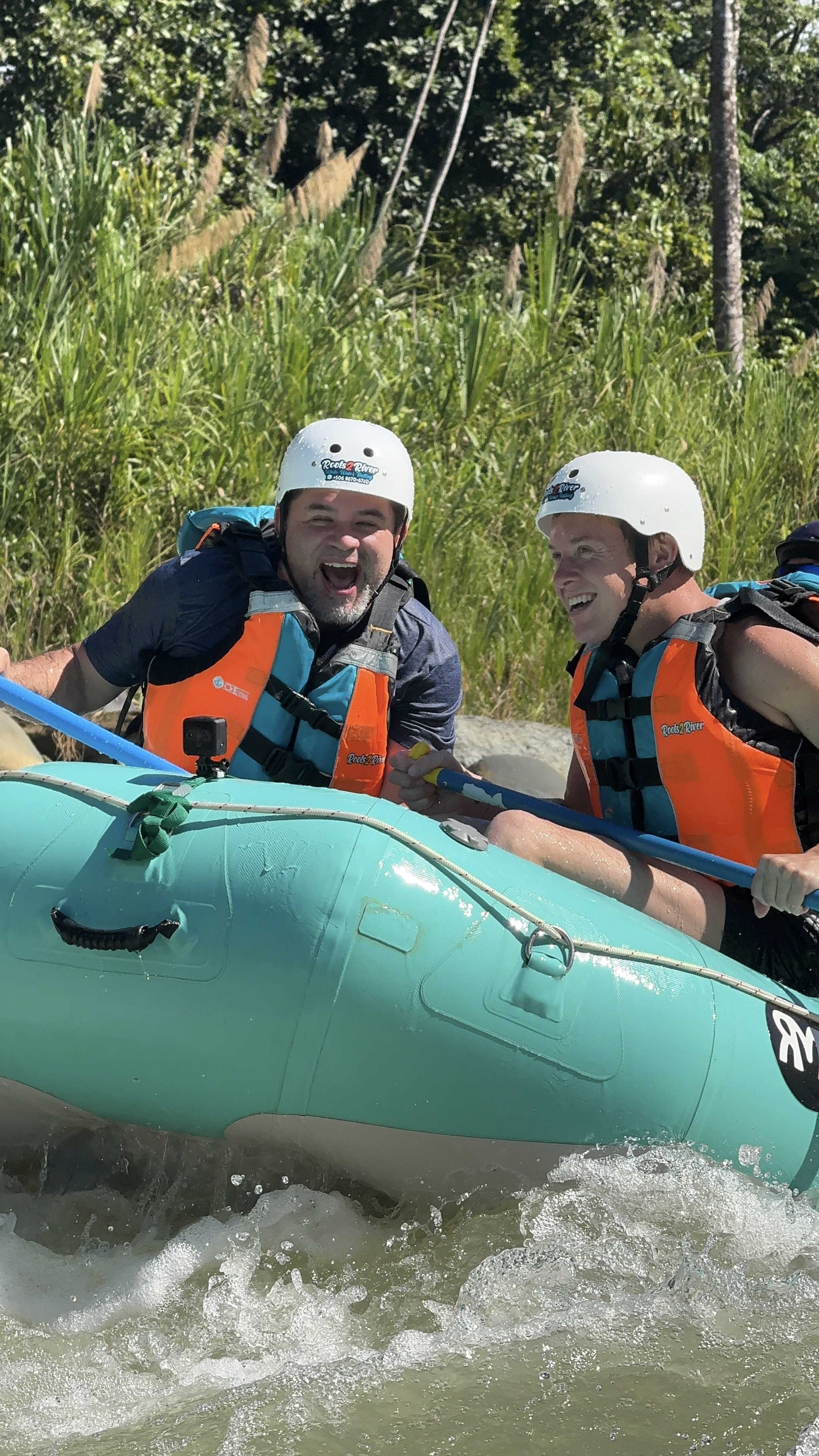 Rafting Río Naranjo | Roots2River White Water Rafting CR | Quepos ...