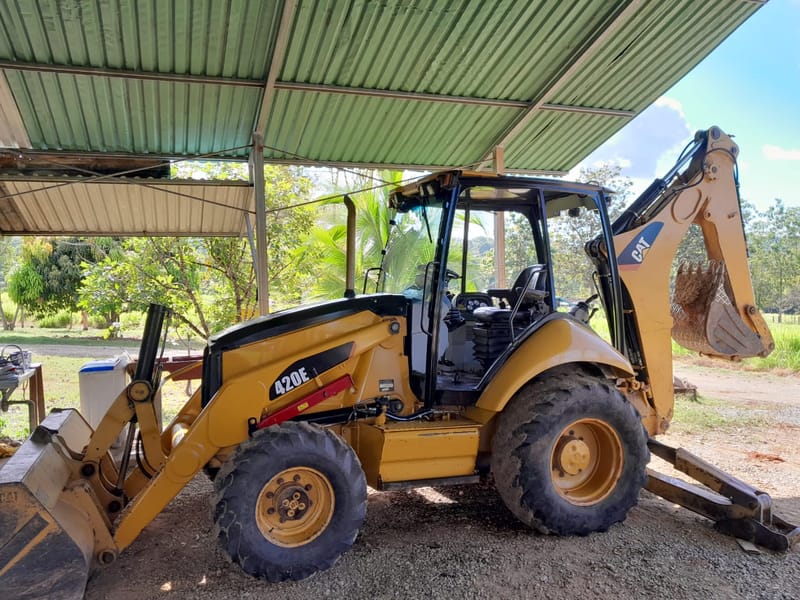 Retroexcavadora (Backhoe)