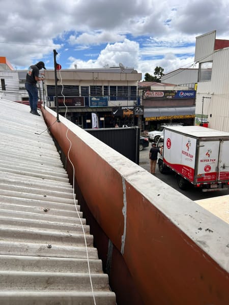 Mantenimiento y Ventas de camaras de seguridad.