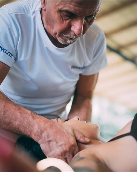 Professional TCM Bodywork and STS (skeleton tapping system)