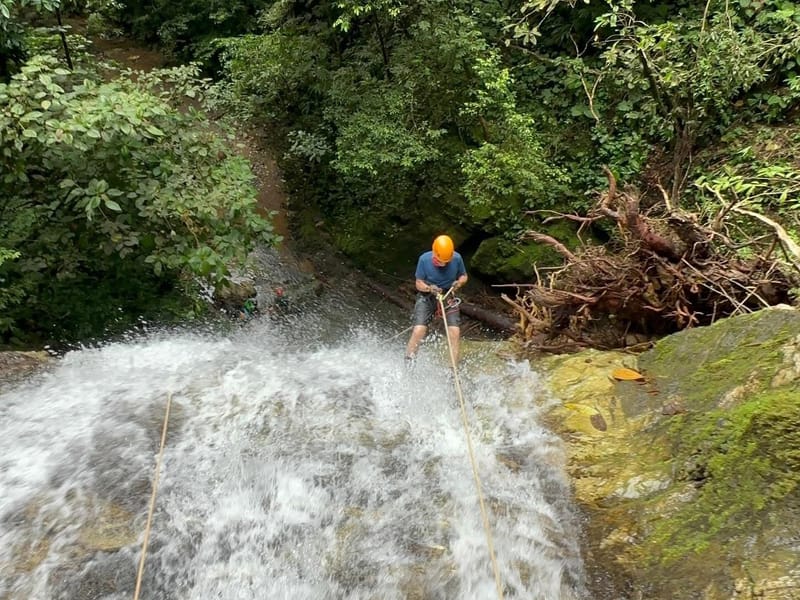 Tour de Canyoning (min. 2 personas)